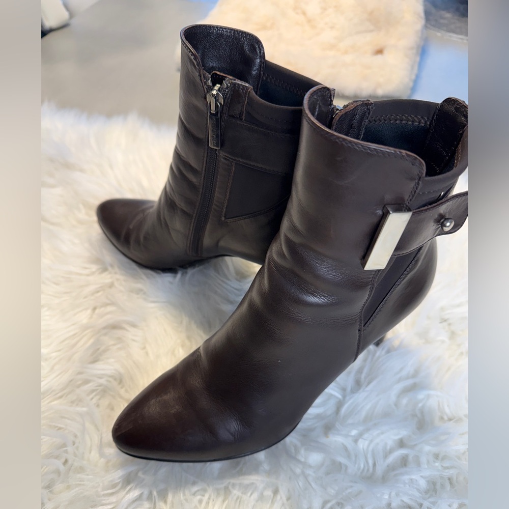 Aquatalia Rouge Royal Leather Ankle Booties Heeled As Seen On Kate Middleton